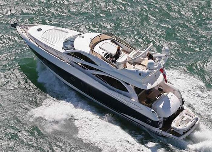 day luxury yacht rental Dubai, luxury cruises, Dubai luxury yacht rental